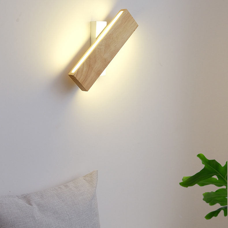 GlowRay | Wall Lamp – Minimalist Directional Lighting Solution