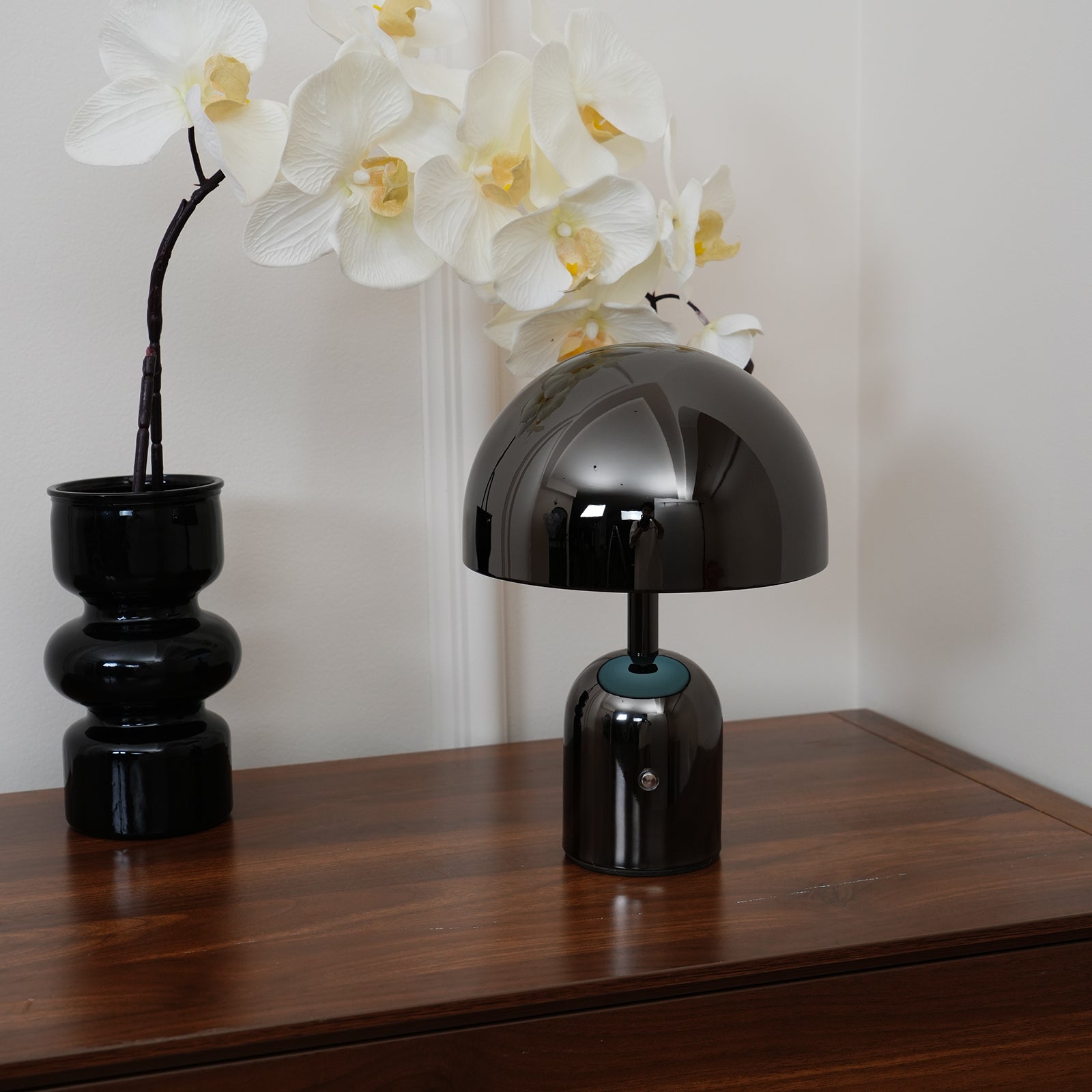 Brulee - Modern Portable Table Lamp with Integrated LED & USB Port, Gold