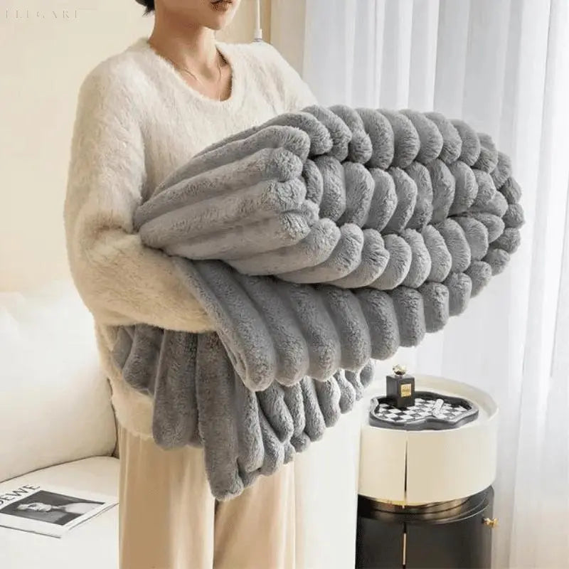 CloudHaven | Thick Blanket – Luxurious Softness & Lasting Comfort