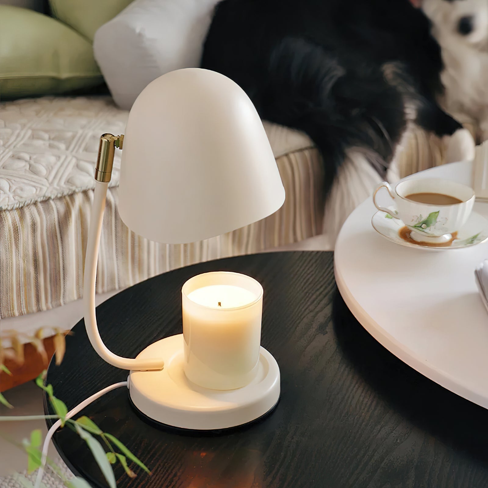 Elegant Eggshell Candle Warmer Lamp with Adjustable Neck for Scented Wax