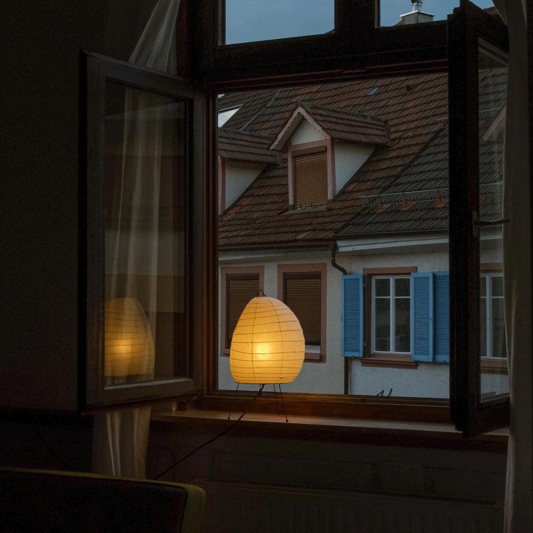 Elegant Washi Table Lamp - Unique Steel Wire Base for Ambient Bedroom & Desk Lighting