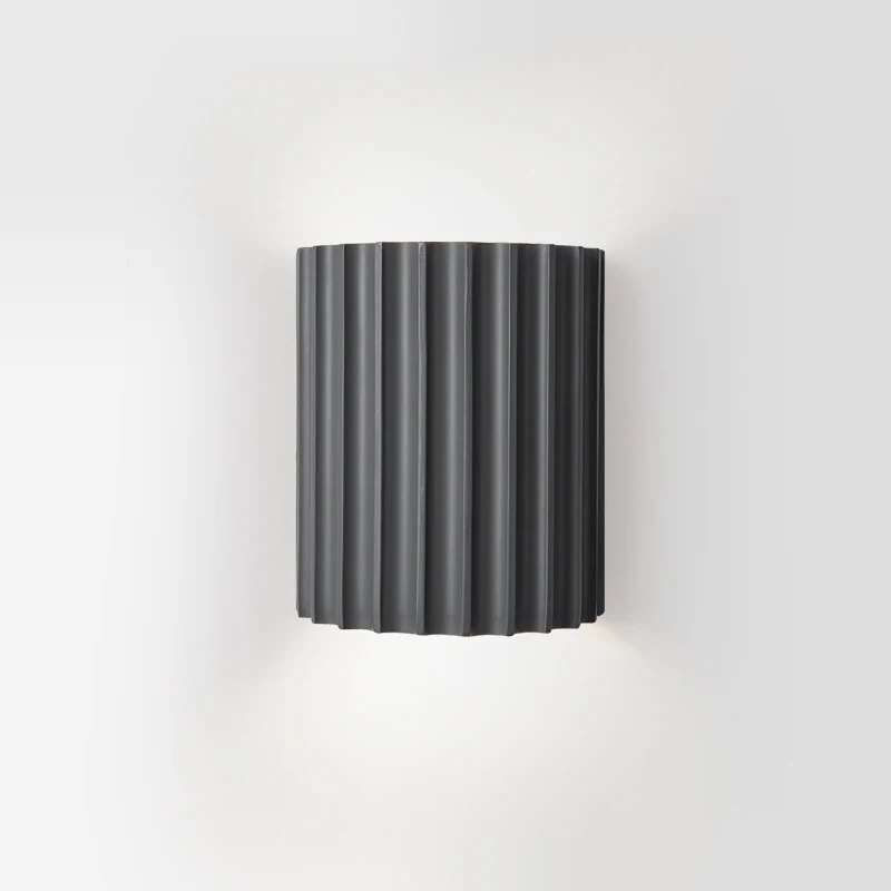 LumaEdge | Modern LED Wall Lamp – Artistic Design & Soft Warm Light