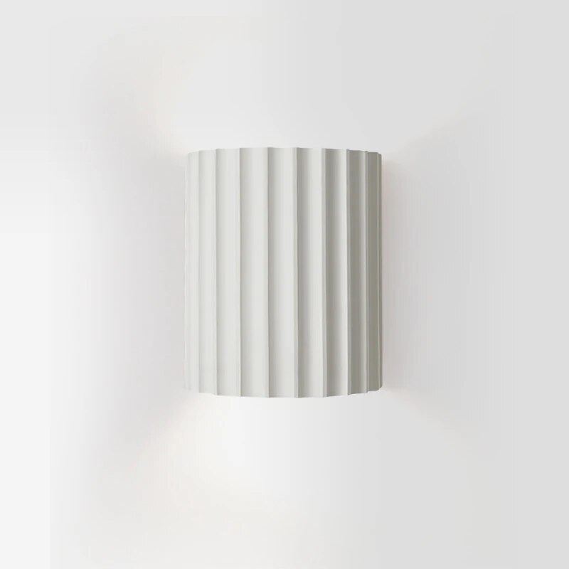 LumaEdge | Modern LED Wall Lamp – Artistic Design & Soft Warm Light