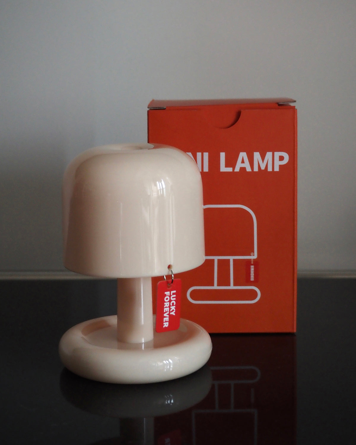 Mini Nessino - Compact Battery Operated Table Lamp with Warm White LED