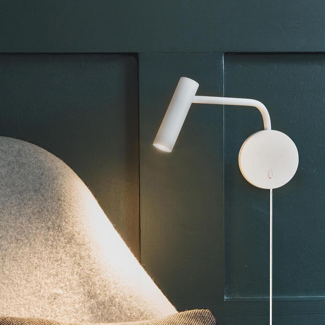 Modern Plug-In Wall Lamp - Adjustable LED Wall Sconce Lighting in Multiple Finishes