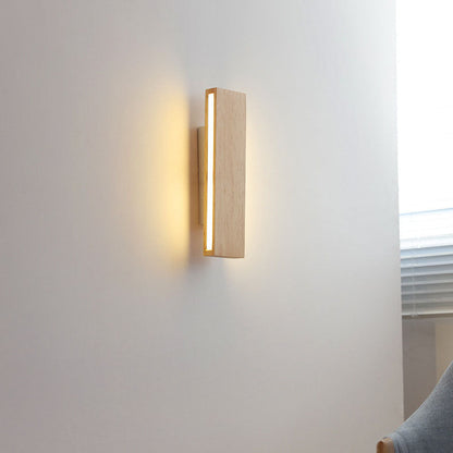 GlowRay | Wall Lamp – Minimalist Directional Lighting Solution