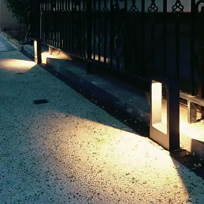 GroundLuxe | Floor Light – Elegant Weatherproof Pathway Lighting