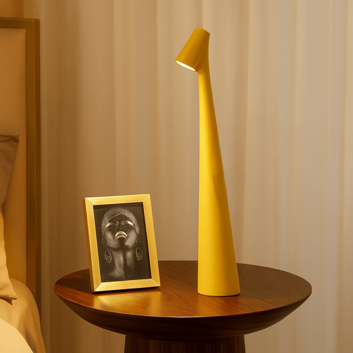 GlowNoble | Table Lamp – Effortless Ambient Lighting