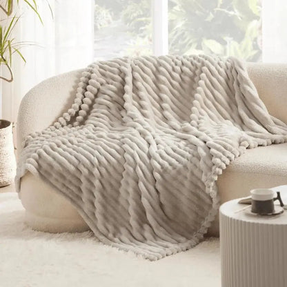 CloudHaven | Thick Blanket – Luxurious Softness & Lasting Comfort