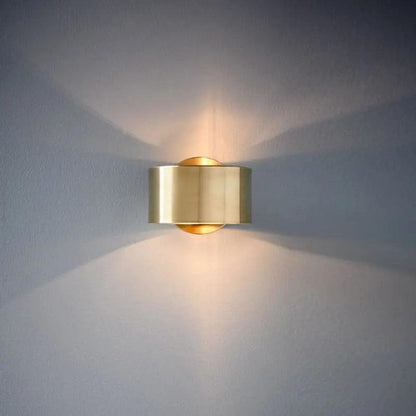 LumaHalo | Wall Lamp – Modern Design & Soft Ambient Illumination