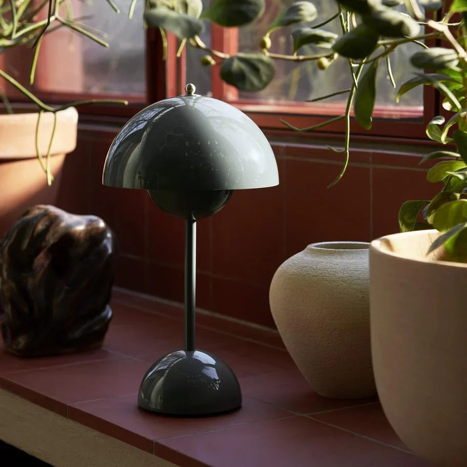 LumaBloom | LED Table Lamp – Dimmable Touch Control & Modern Design