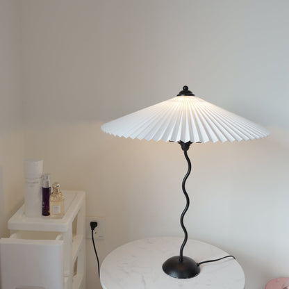 Nordic Style Squiggle Table Lamp - Elegant Curvy Design for Bedroom & Living Room