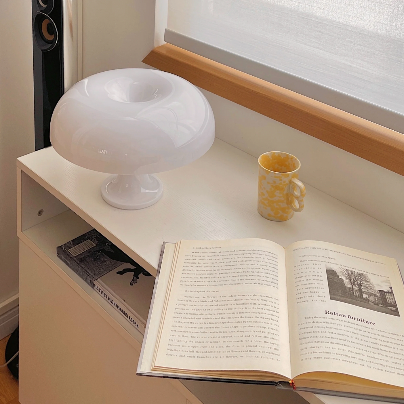 CosyGlint | Table Lamp – Soft Calming Mood Glow