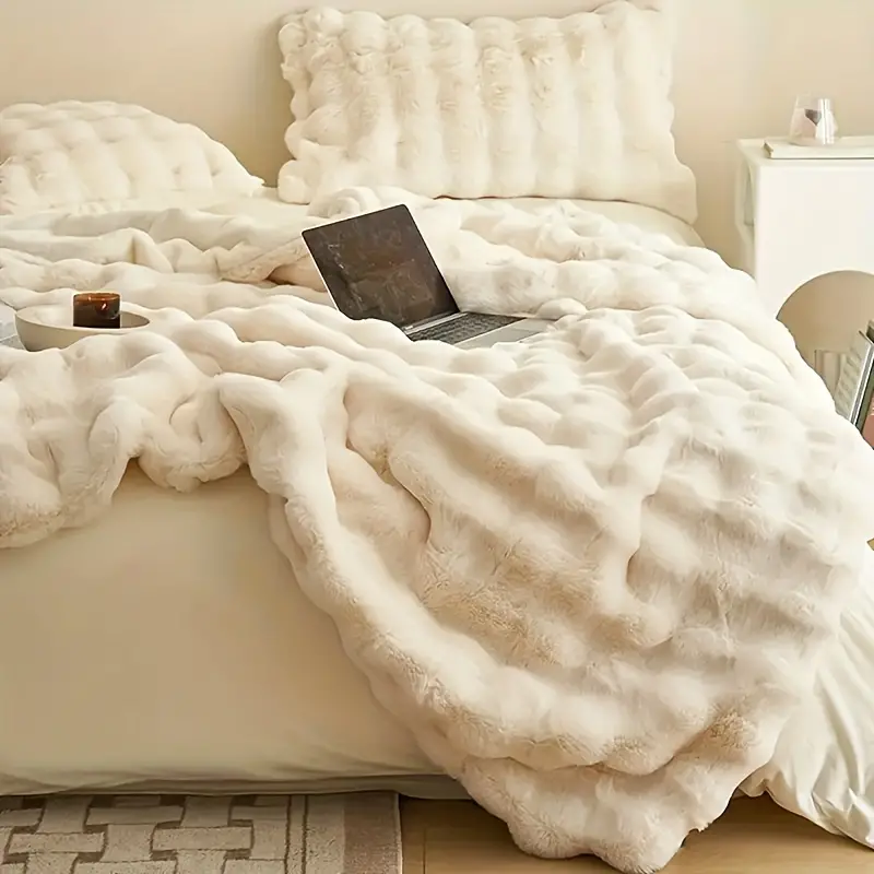 CasaLoom | Thick Blanket – Luxurious Softness & Lasting Comfort