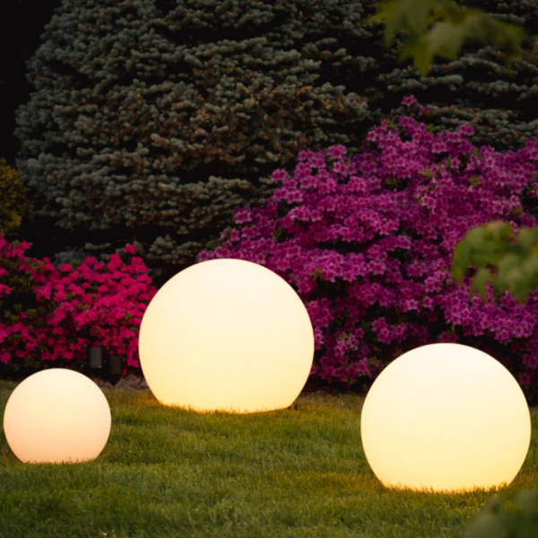 BrightDome | Decorative Garden Globe – Soothing Colour Effects for Any Space