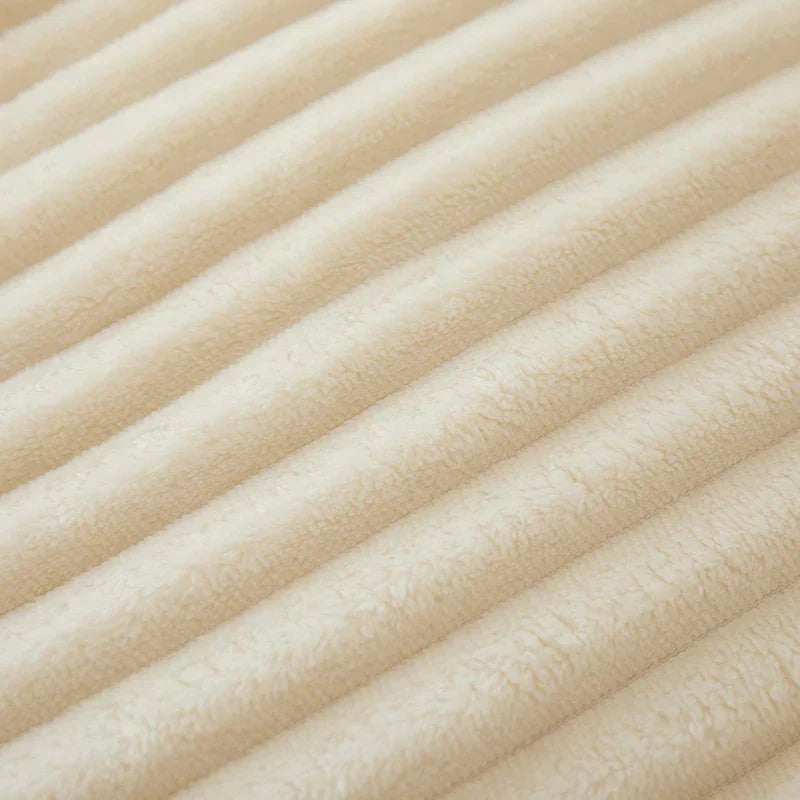 CozyWeave | Fleece Blanket – Snug Comfort for Winter Nights